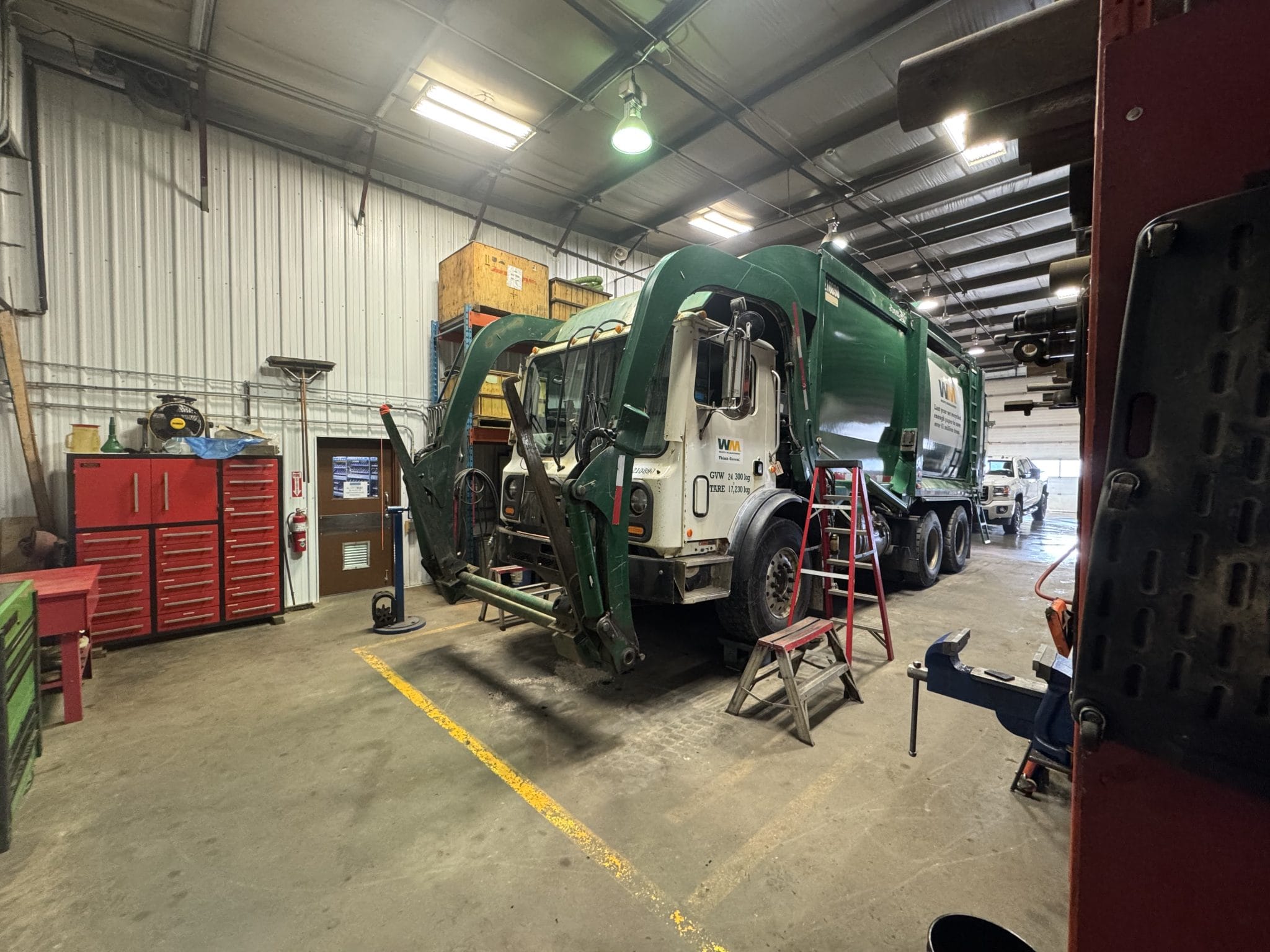 Priority Fluid Power | Hydraulic Solutions in Grande Prairie